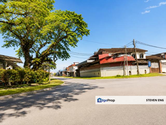 Warehouse for sale in Perak, Matang