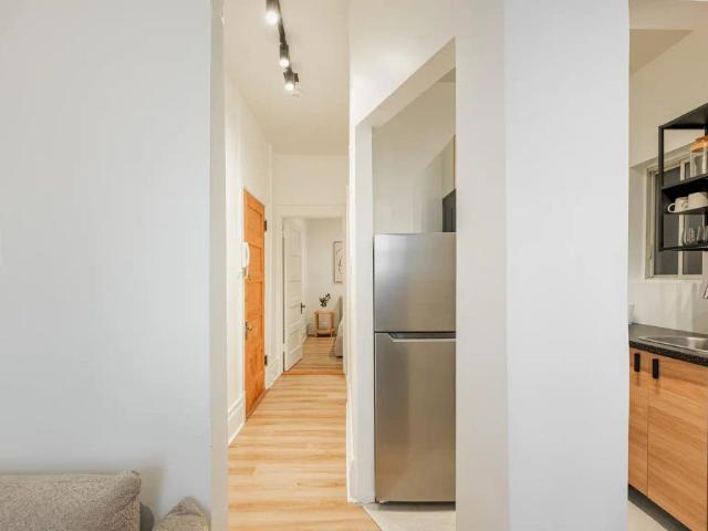 Apartment for rent in Ville-Marie, Montréal