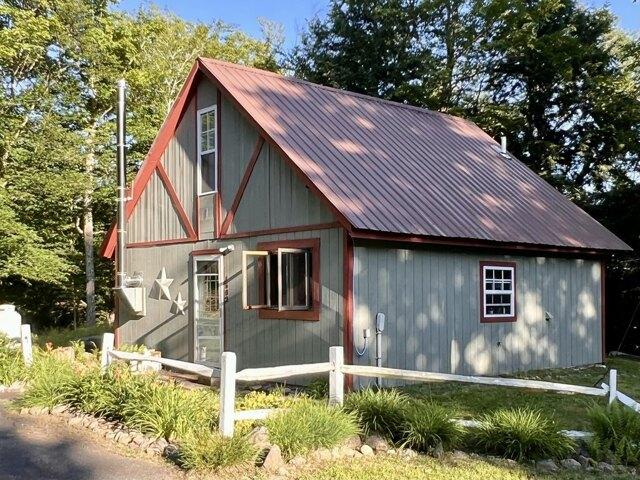 House for sale in Long Lake