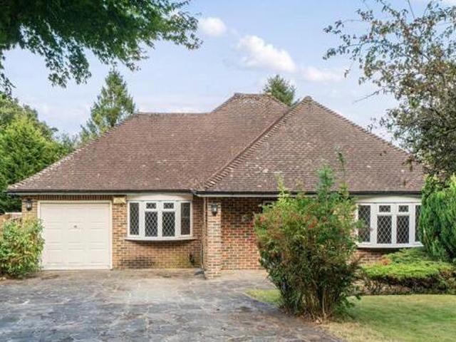 House for sale in Hillview, Surrey