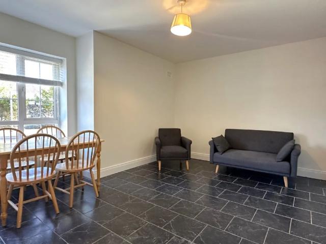 Apartment to rent in Túr Uisce, Cathair na Gaillimhe