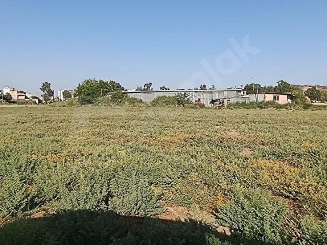 Tarsus, Mersin içerisinde satılık Dükkan
