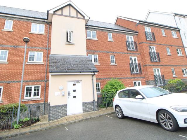 Apartment for rent in Mile End, Fordham Heath