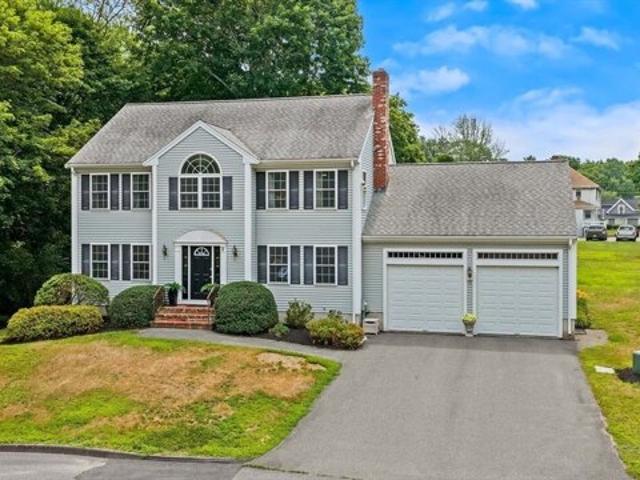 House for sale in Holbrook, Massachusetts