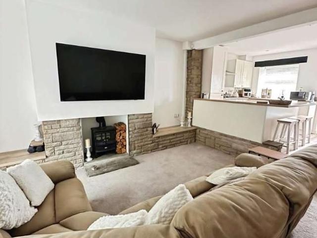 House for rent in Clough, Oldham