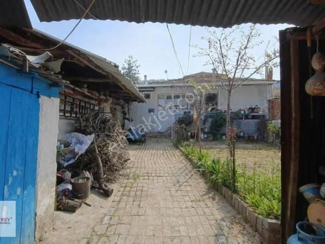 Turgutlu, Manisa içerisinde satılık Villa