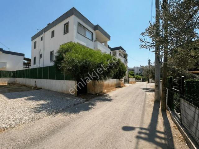 İslamhaneleri, Bodrum içerisinde satılık mülk