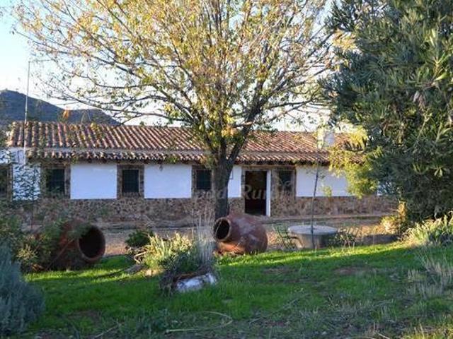 Casa en alquiler en Cabeza Del Buey, Extremadura