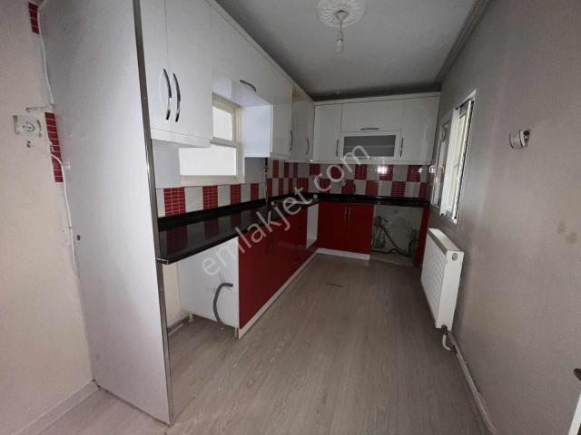 Karabağlar, İzmir içerisinde kiralık mülk