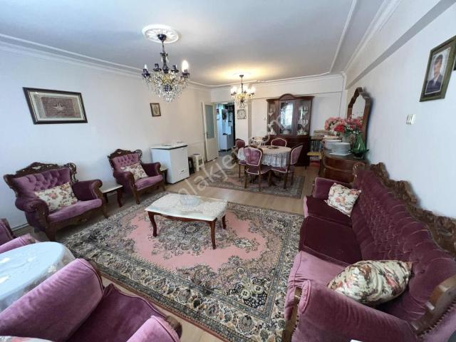 Karabağlar, İzmir içerisinde satılık mülk
