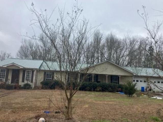 House for sale in Holly Pond, Alabama