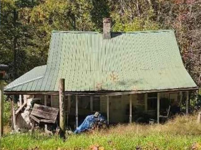House for sale in Providence, Fries