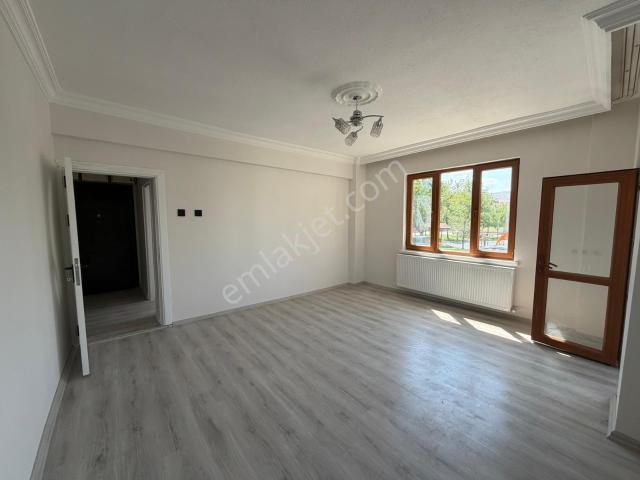 Mareşal Fevzi Çakmak, Afyonkarahisar Merkez içerisinde kiralık mülk