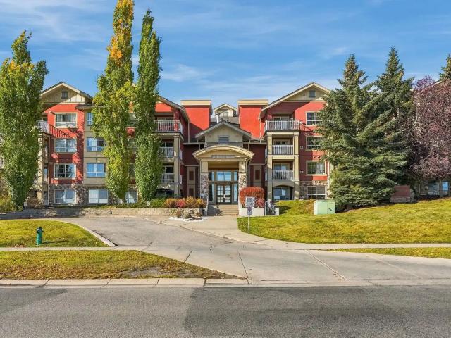 Condo for rent in Lincoln Park, Calgary