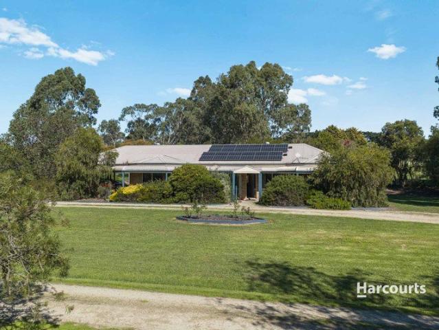 Cottage for sale in Camerons Creek, Victoria
