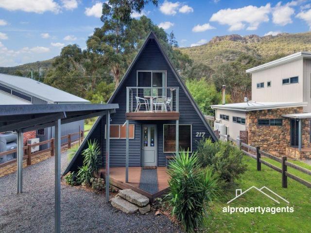 House for sale in Halls Gap, Victoria