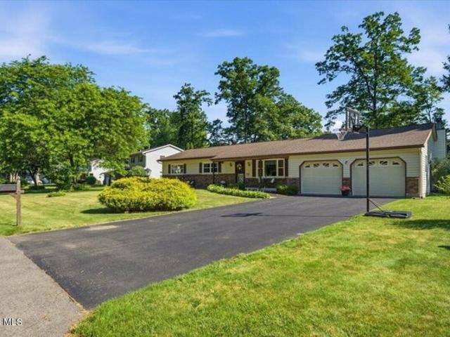 House for sale in Saratoga, New York