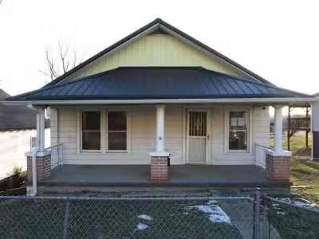 House for sale in Berea