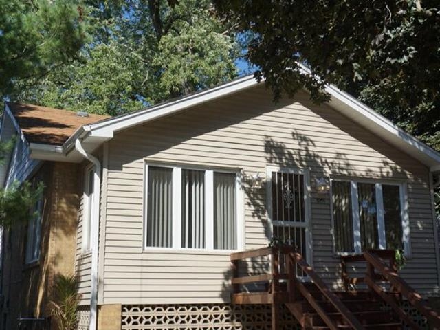 House for sale in Midlothian, Illinois