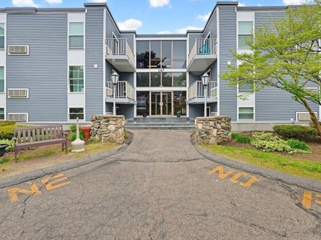 Condo for sale in Holliston, Massachusetts