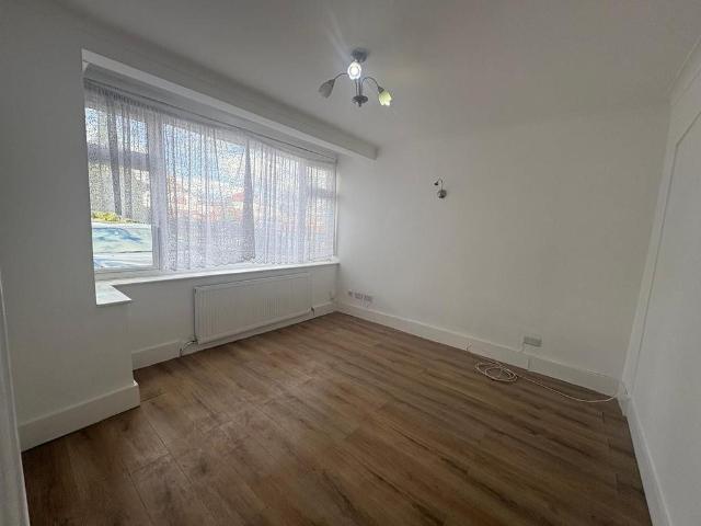 House for rent in Queensbury, Greater London