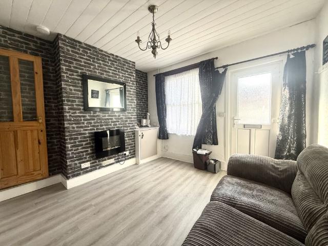 House for rent in East Cliff, Acol