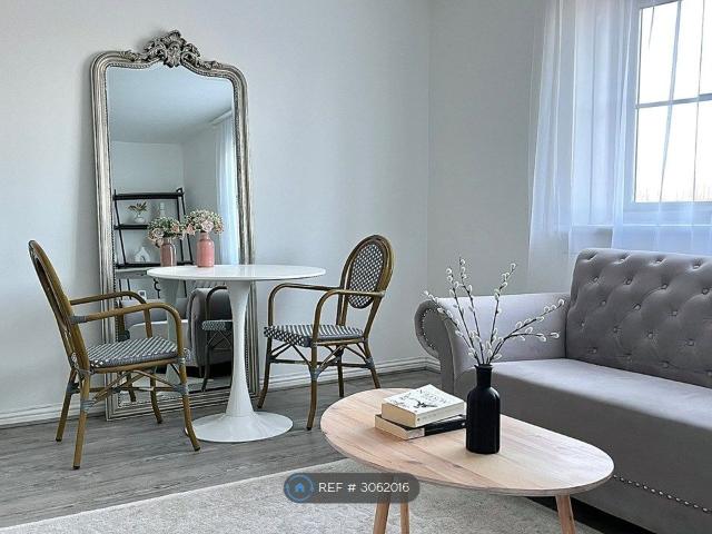 Apartment for rent in Ferguslie, Paisley