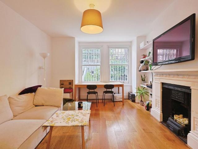 House for rent in West Kensington, Greater London