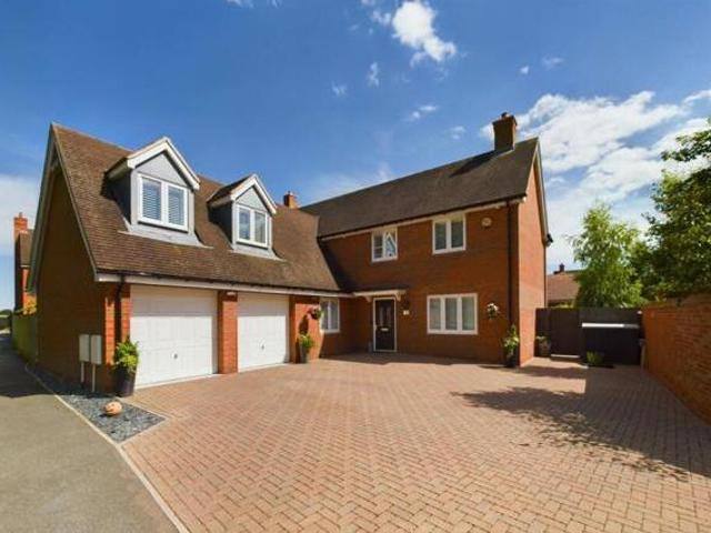 House for sale in Aylesbury, Buckinghamshire