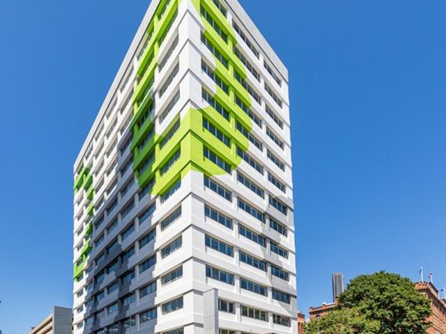 Office for rent in Toombul, Queensland