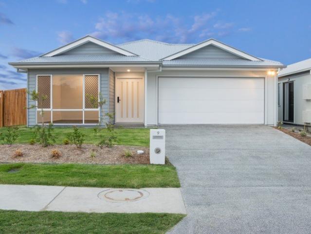 Cottage for sale in Toombul, Queensland