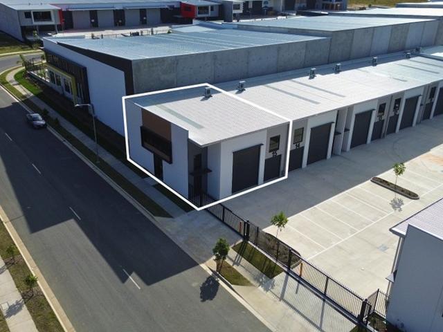Warehouse for rent in Toombul, Queensland