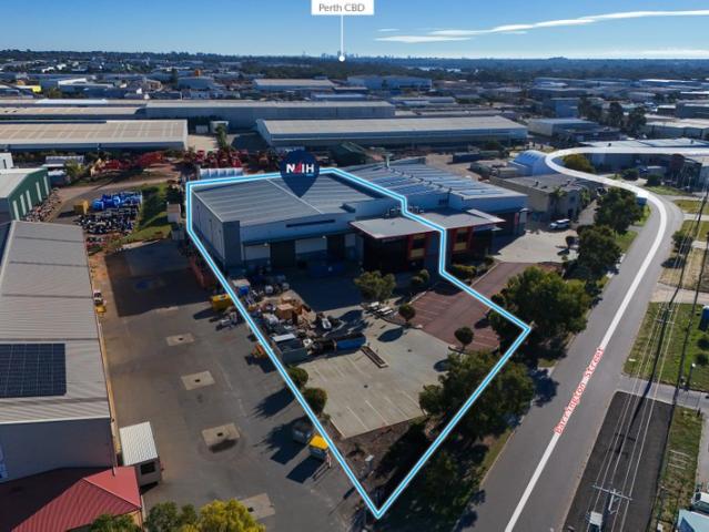 Warehouse for rent in Bibra Lake, Western Australia