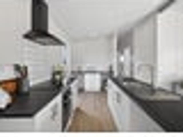 House for sale in Chaslands, Canterbury
