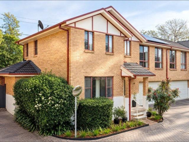 Townhouse for sale in Baulkham Hills, Sydney