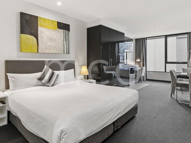 Townhouse for sale in Glenferrie, Melbourne