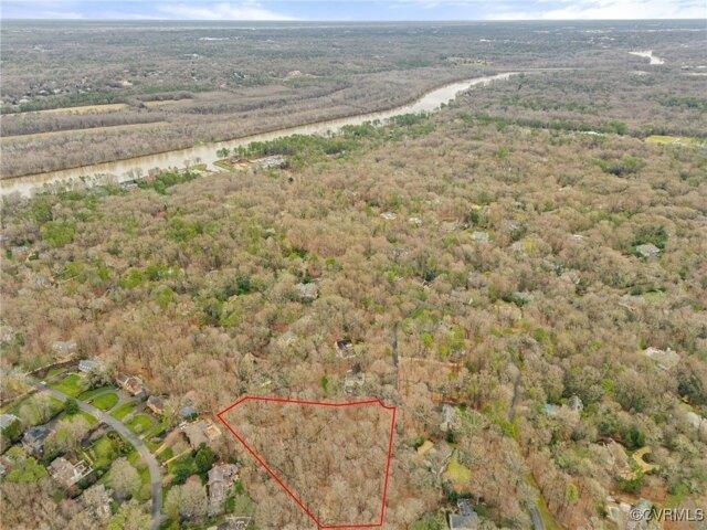 Land for sale in Chesterfield
