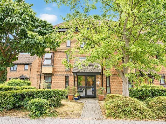 Studio for rent in Greater London