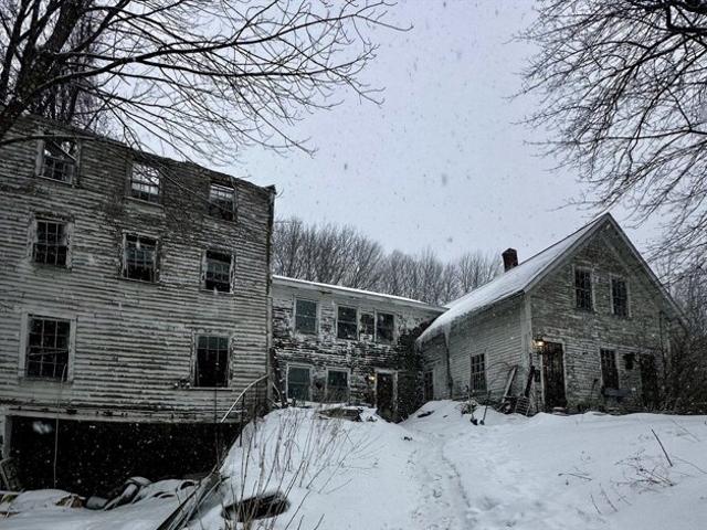 House for sale in New Hampshire