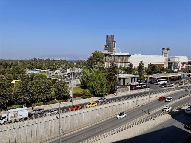 Karabağlar, İzmir içerisinde satılık mülk