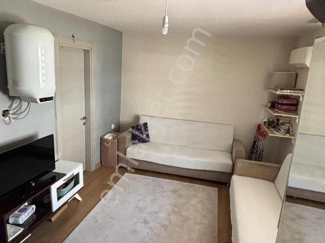 Karabağlar, İzmir içerisinde kiralık mülk