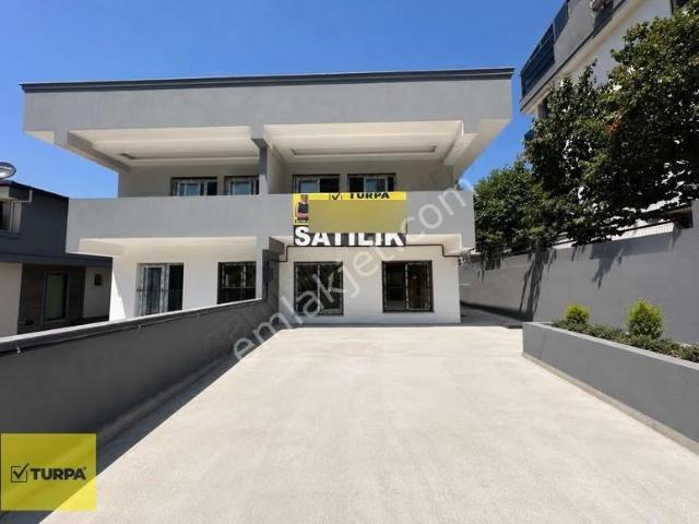 Çetin Emeç Mahallesi, Balçova içerisinde satılık Villa