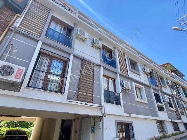 Buca, İzmir içerisinde satılık mülk
