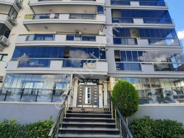Karabağlar, İzmir içerisinde satılık mülk