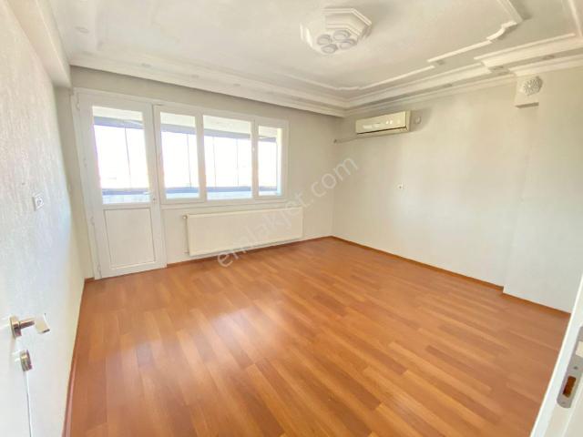 Karabağlar, İzmir içerisinde kiralık mülk