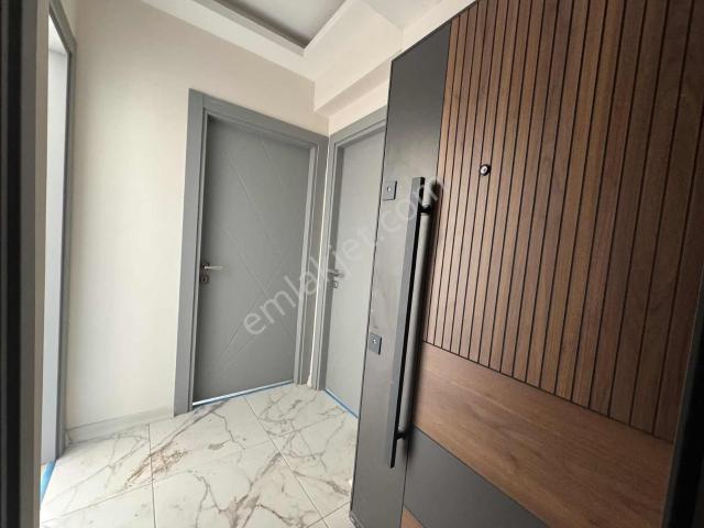 Bayrakli, İzmir içerisinde satılık mülk