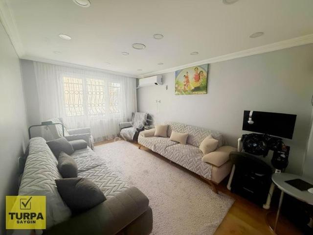 Yeni Çamlık, Karabağlar içerisinde satılık Villa