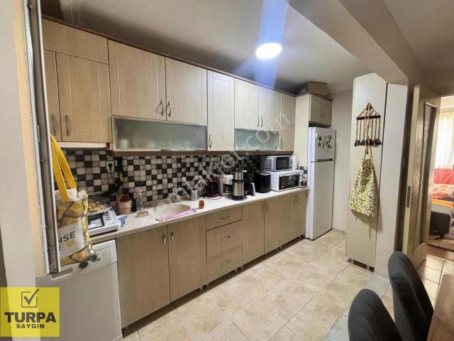 Karabağlar, İzmir içerisinde satılık mülk