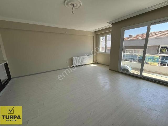 Karabağlar, İzmir içerisinde kiralık mülk