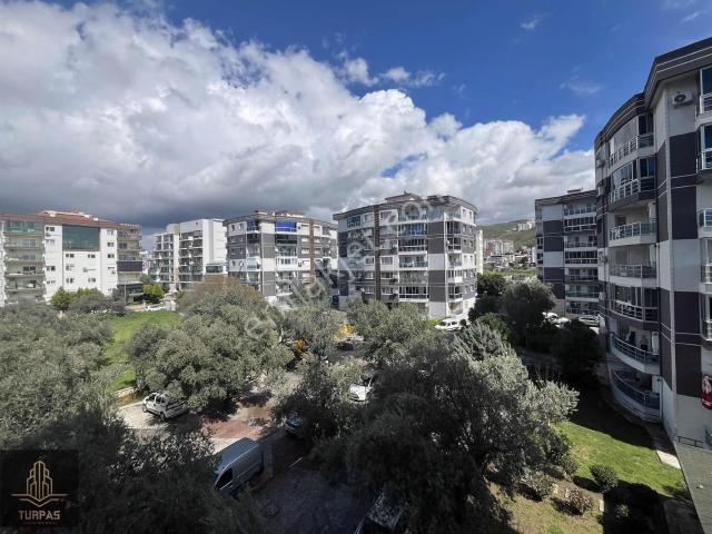 Çiğli, İzmir içerisinde kiralık mülk